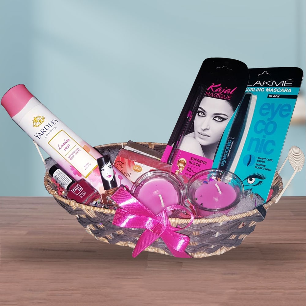  Gift Hamper for Her