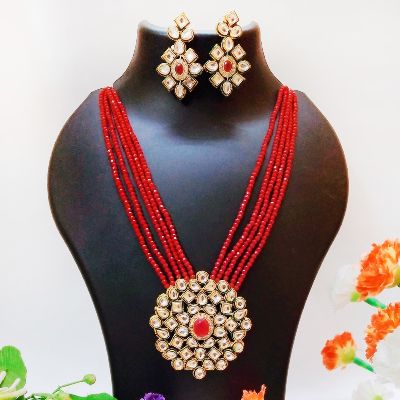 Glossy Red Kundan Necklace Set