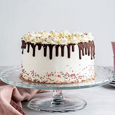Special Creamy Drip Chocolate Cake
