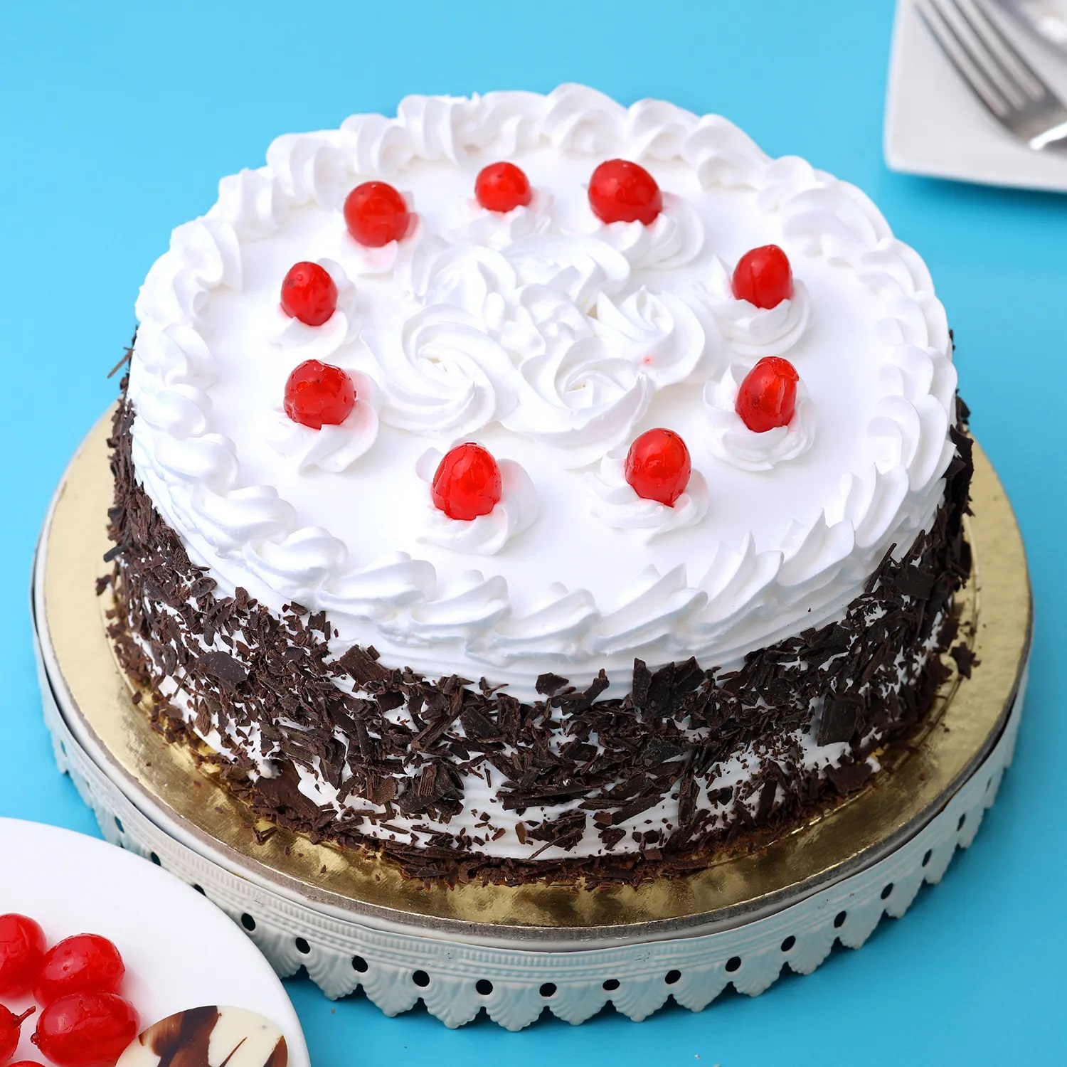  Cream & Cherry Black Forest Cake